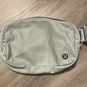Lululemon belt bag